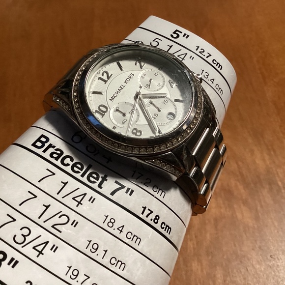 Michael Kors Silver-tone Women’s Watch MK-5165 - Picture 10 of 15